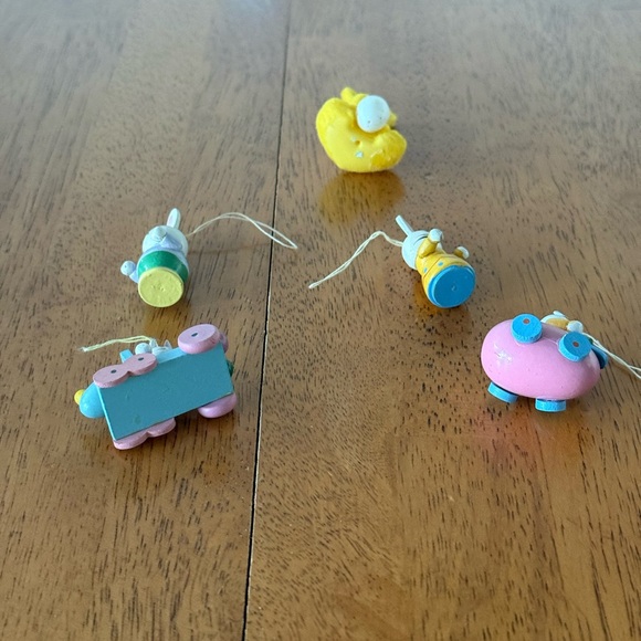 4 Wooden Easter Tree Ornaments with 1 Flocked Bunny Decor or Crafting - Picture 9 of 15